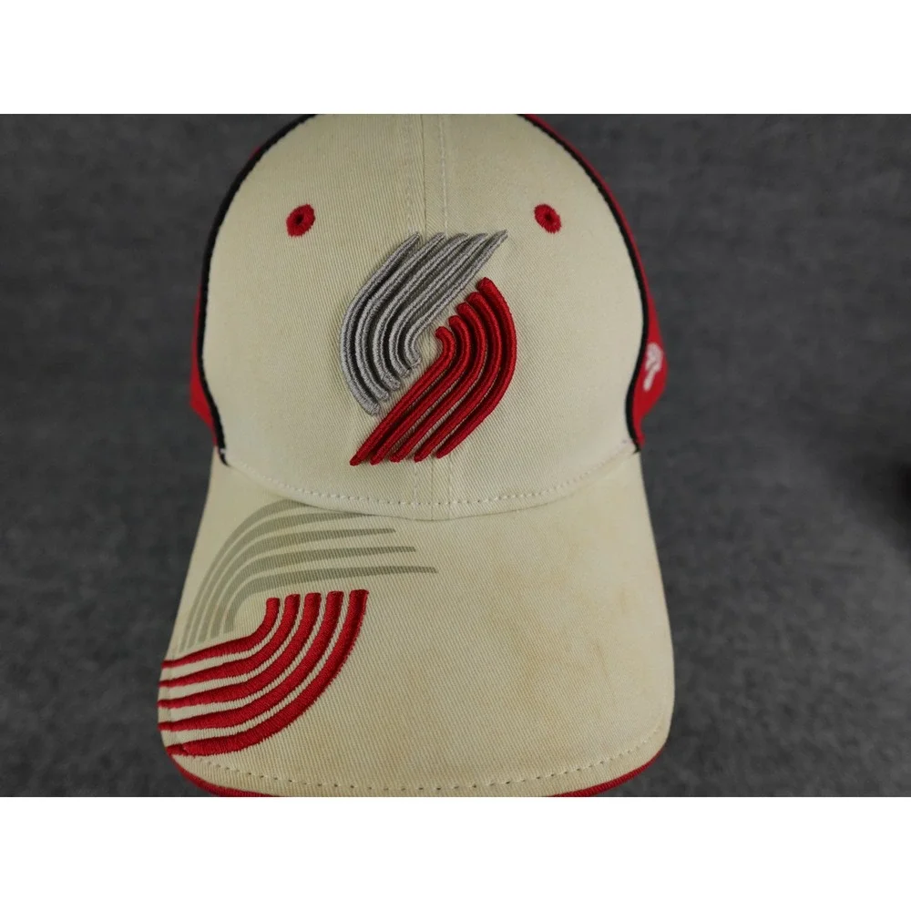 Portland Trail Blazers New Era Baseball Cap Cream Red Embroidered Logo NBA‎